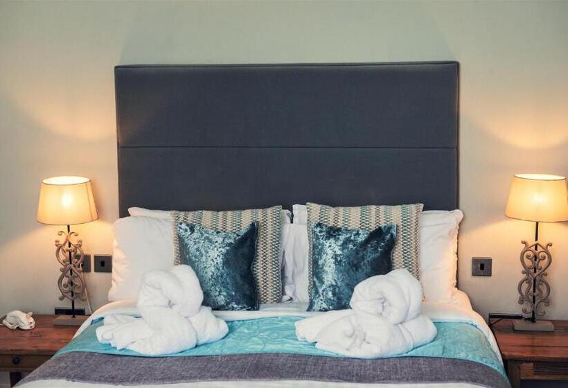 Классический Номер, Clifton Arms