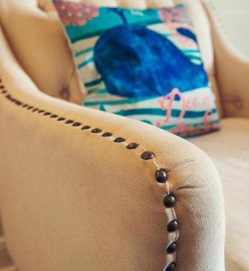 Хижина, Clifton Arms