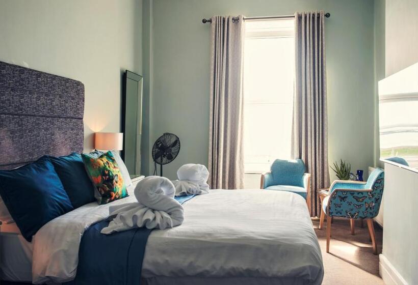 Номер Стандарт Вид на Море, Clifton Arms