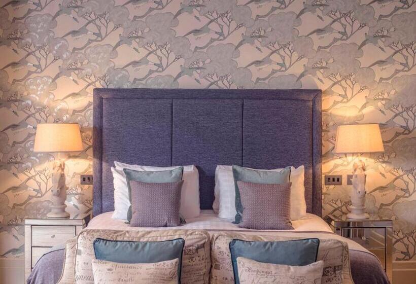 Номер Стандарт, Clifton Arms