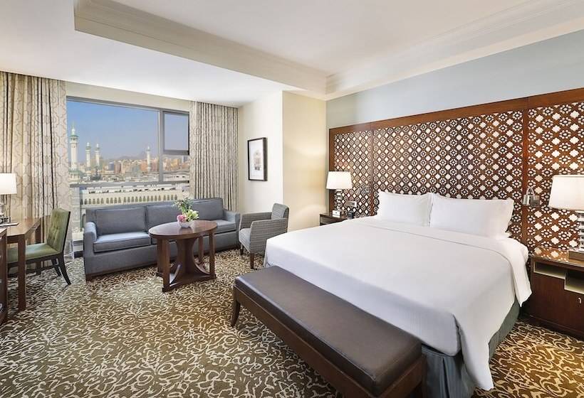 מיטת קינג בסוויטה, Hilton Suites Jabal Omar Makkah
