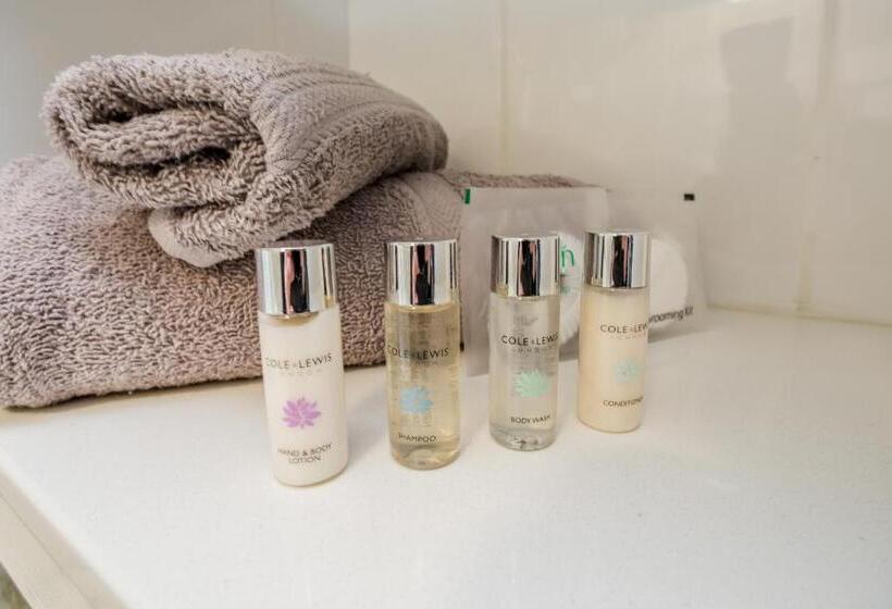 חדר דלוקס, Huddersfield Central Lodge