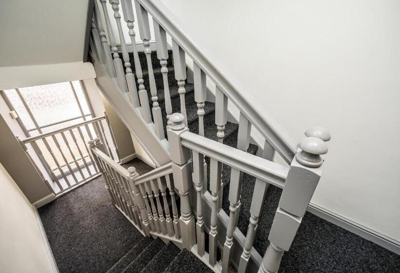 חדר דלוקס, Huddersfield Central Lodge