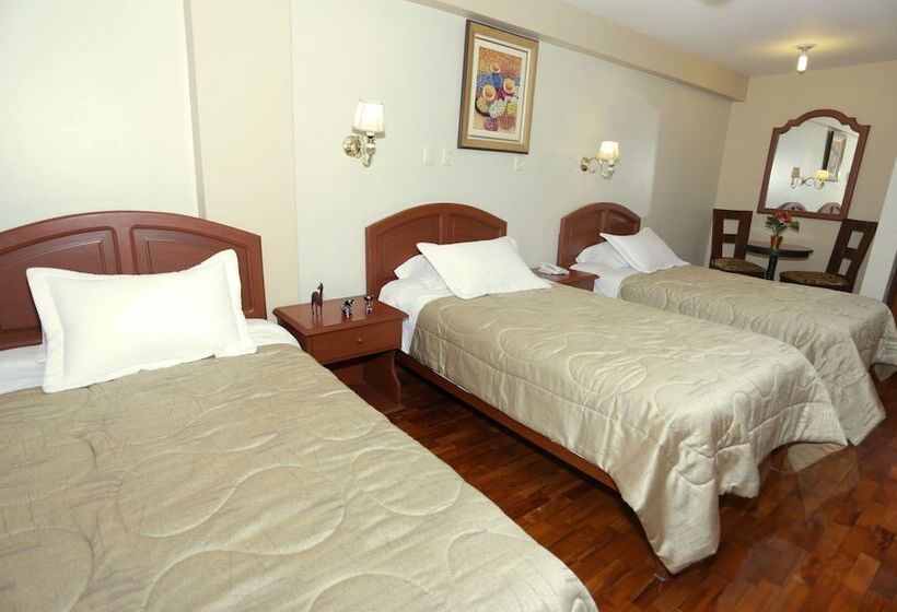 Номер Стандарт Трехместный, Manhattan Inn Airport