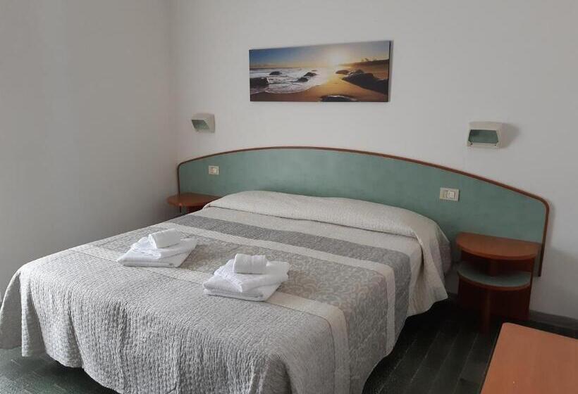 اتاق استاندارد با بالکن, Mara