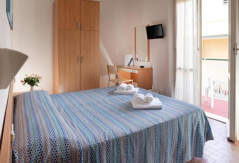 اتاق استاندارد با بالکن, Mara