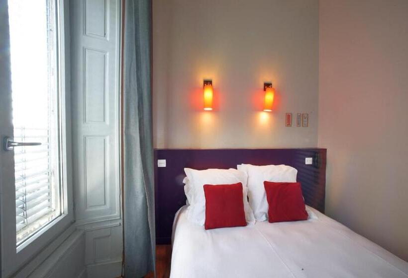 家庭间, O Lyon Charite