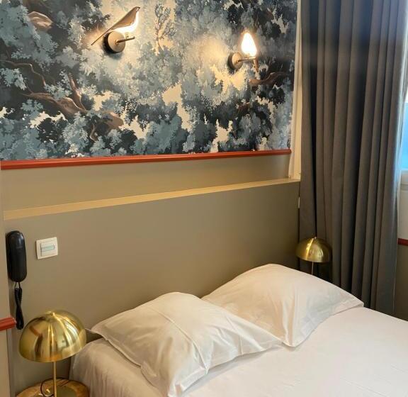 标准单人间, O Lyon Charite