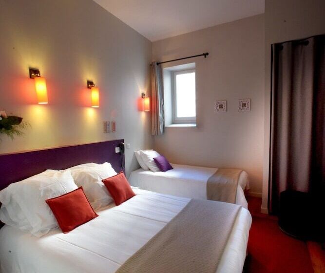 标准三人间, O Lyon Charite