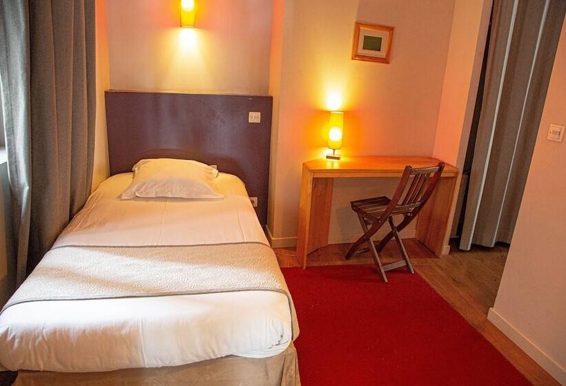 家庭间, O Lyon Charite