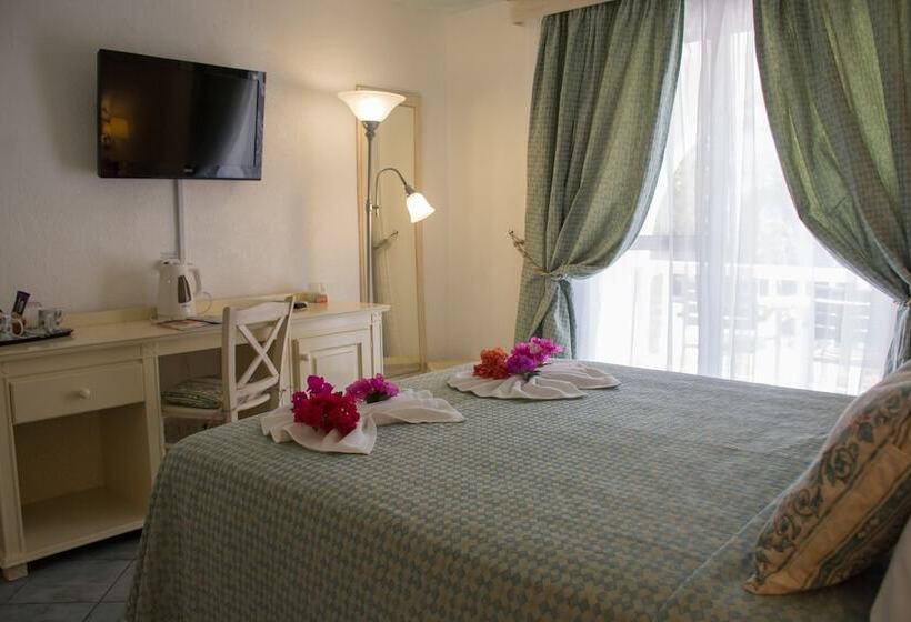 Habitación Estándar Vista Jardín, Ocean Point Beach Resort & Spa Adults Only