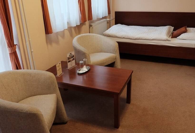 غرفة قياسية, Podhradie