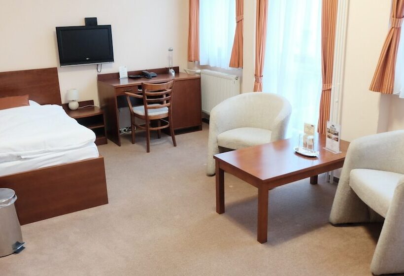 غرفة قياسية, Podhradie