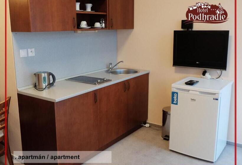شقة غرفة واحدة, Podhradie