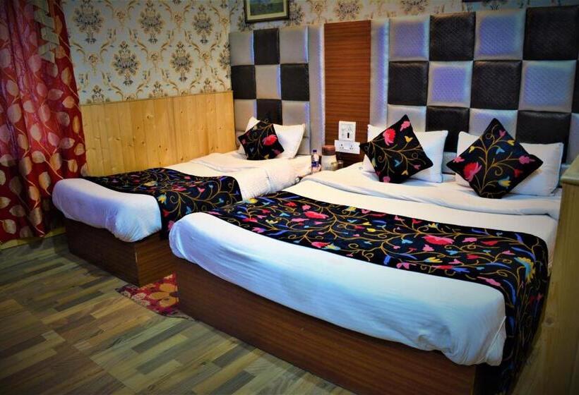 デラックスルーム, Star Of Kashmir