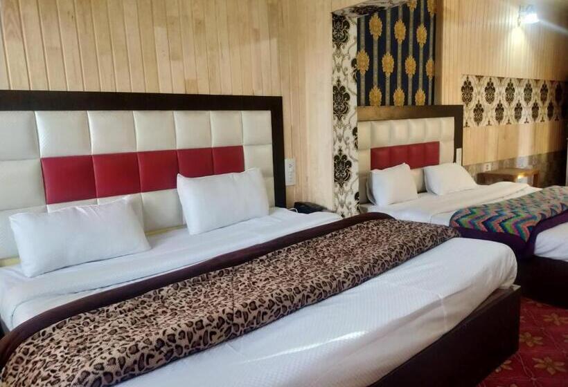 スーペリアファミリールーム, Star Of Kashmir