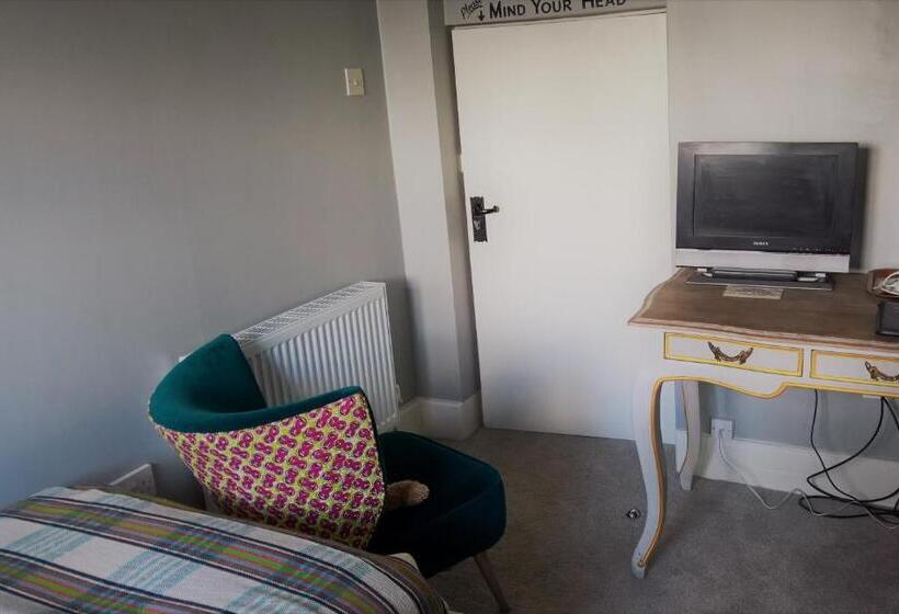 غرفة قياسية فردية, The Old Black Lion