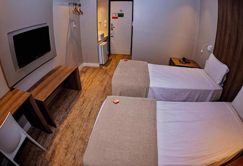 デラックスルーム, The