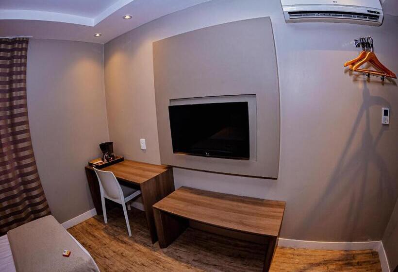 デラックスルーム, The