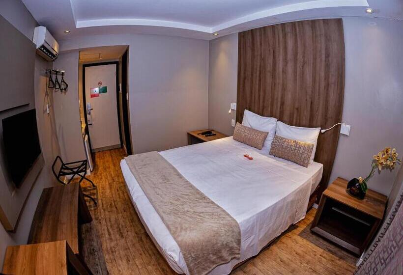 デラックスルーム, The