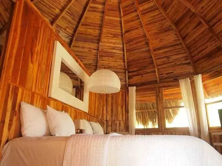 Deluxe Bungalow