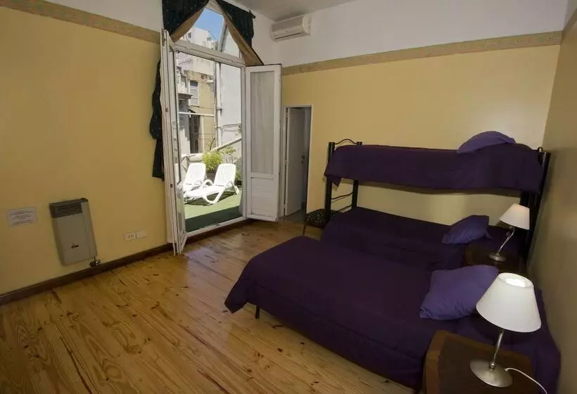 اتاق استاندارد سه نفره, Milhouse Hostel Hipo