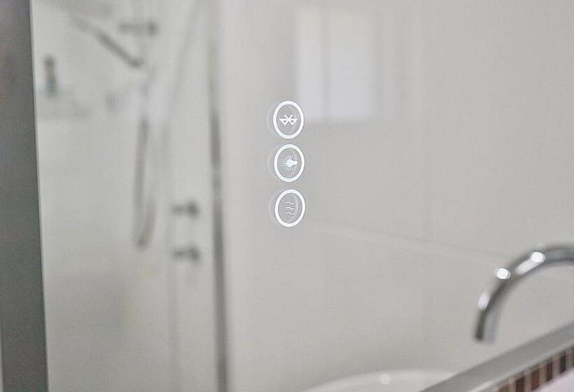 اتاق استاندارد سه نفره, The Palms Dubbo