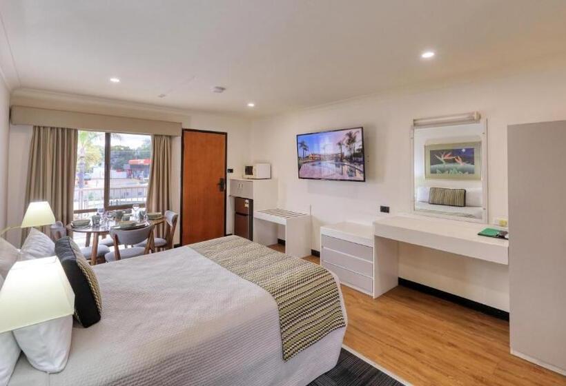 Номер Стандарт Трехместный, The Palms Dubbo