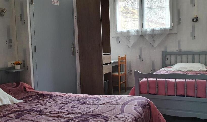 스탠다드 트리플 룸, Hôtel Les Deux Cols