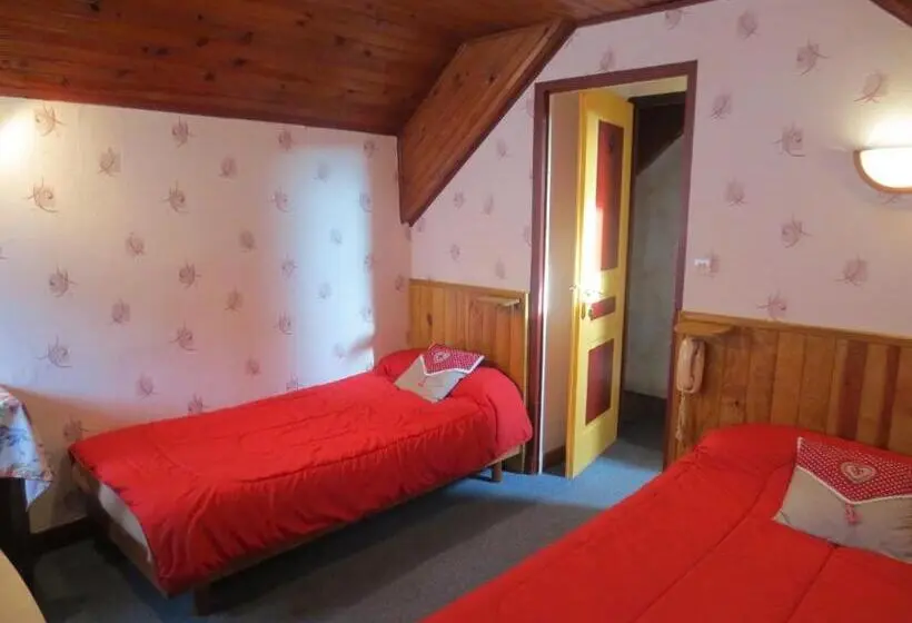 スタンダードトリプルルーム, Hôtel Les Deux Cols