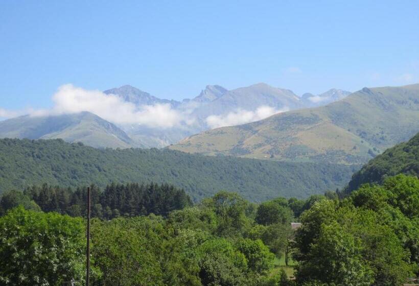 스탠다드 트리플 룸, Hôtel Les Deux Cols