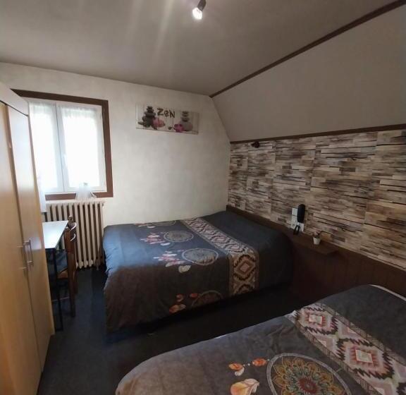 스탠다드 트리플 룸, Hôtel Les Deux Cols