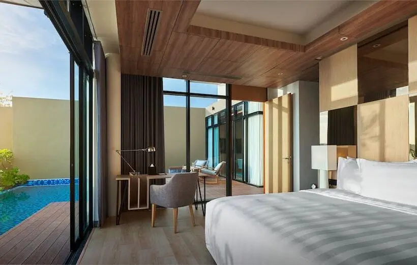 Villa 2 Makuuhuonetta Merinäkymä, Parkroyal Langkawi Resort