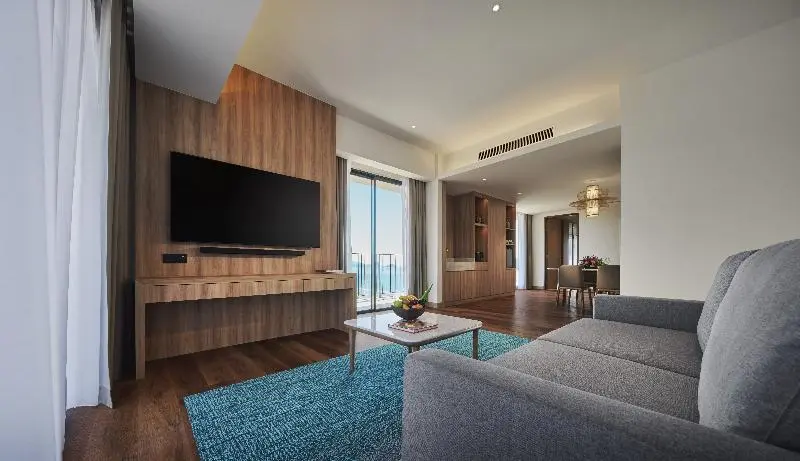 Deluxe Suite Sea View, Parkroyal Langkawi Resort