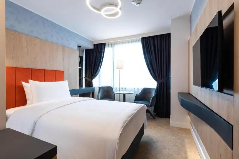 اتاق استاندارد یک نفره, Ramada By Wyndham Slatina Parc