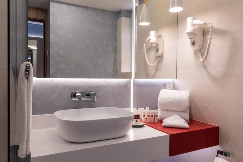 スタンダードシングルルーム, Ramada By Wyndham Slatina Parc