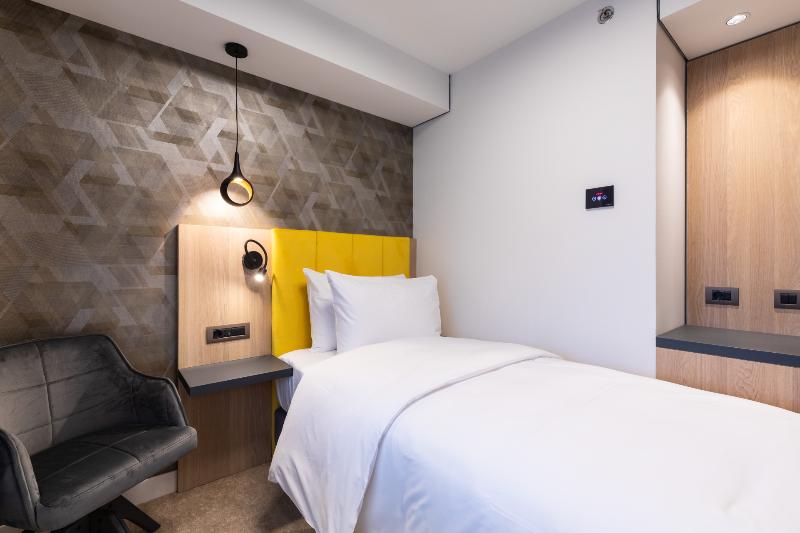 Номер Стандарт Индивидуальный, Ramada By Wyndham Slatina Parc