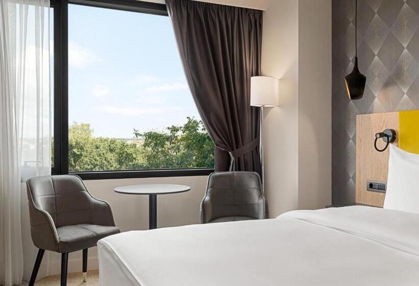Люкс Кровать Кинг, Ramada By Wyndham Slatina Parc
