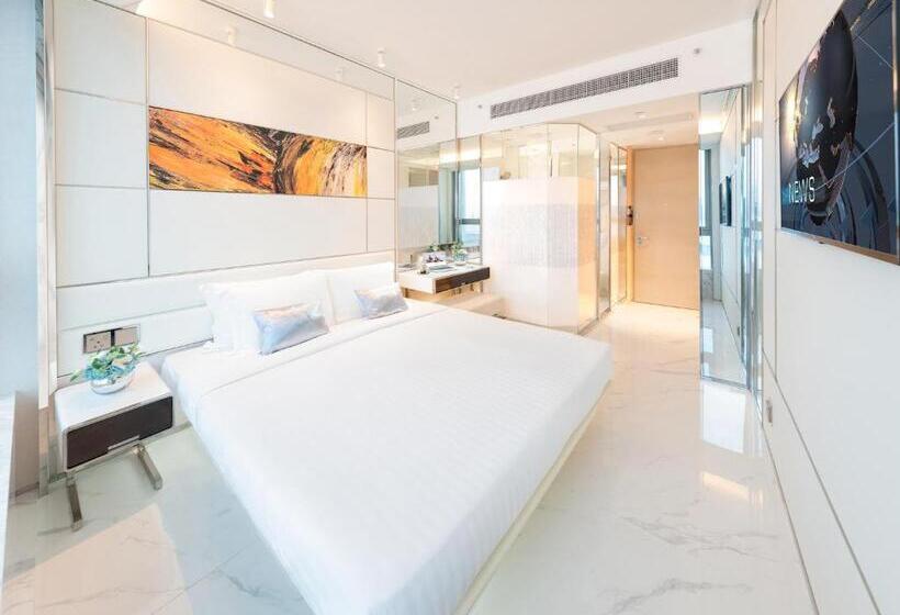 غرفة قياسية مطلّة علي البحر, Regala Skycity