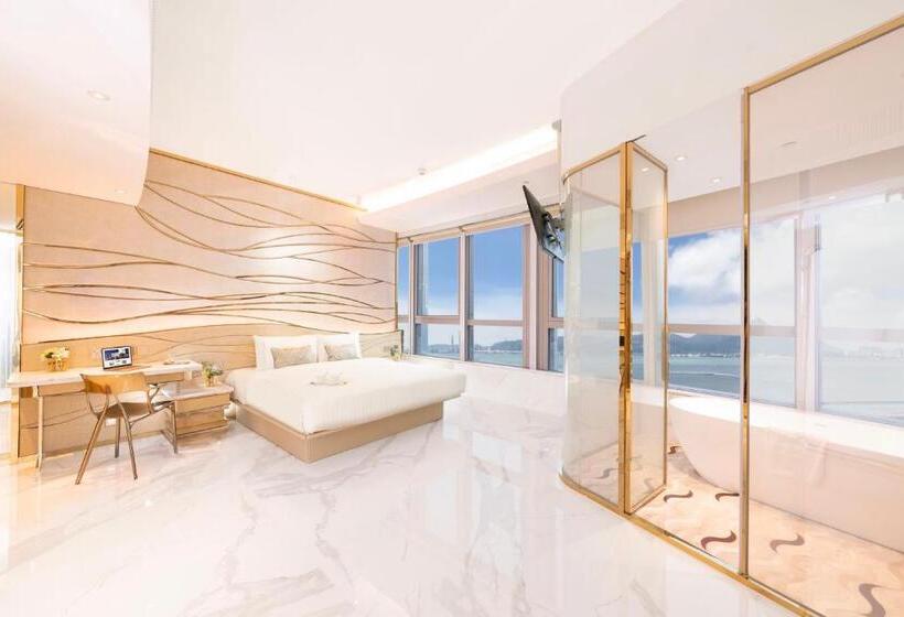 جناح, Regala Skycity