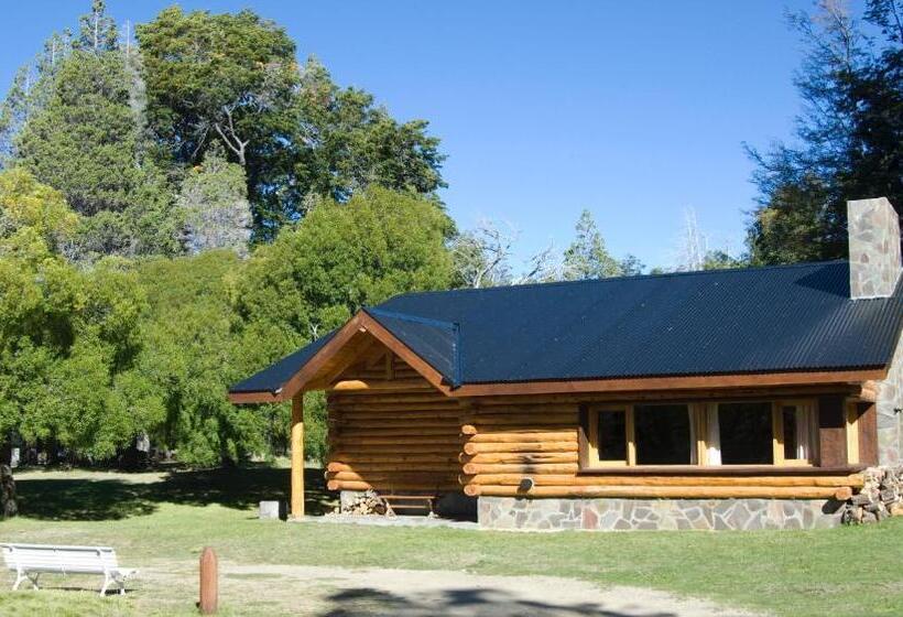 スタンダードバンガロー, Futalaufquen Hosteria