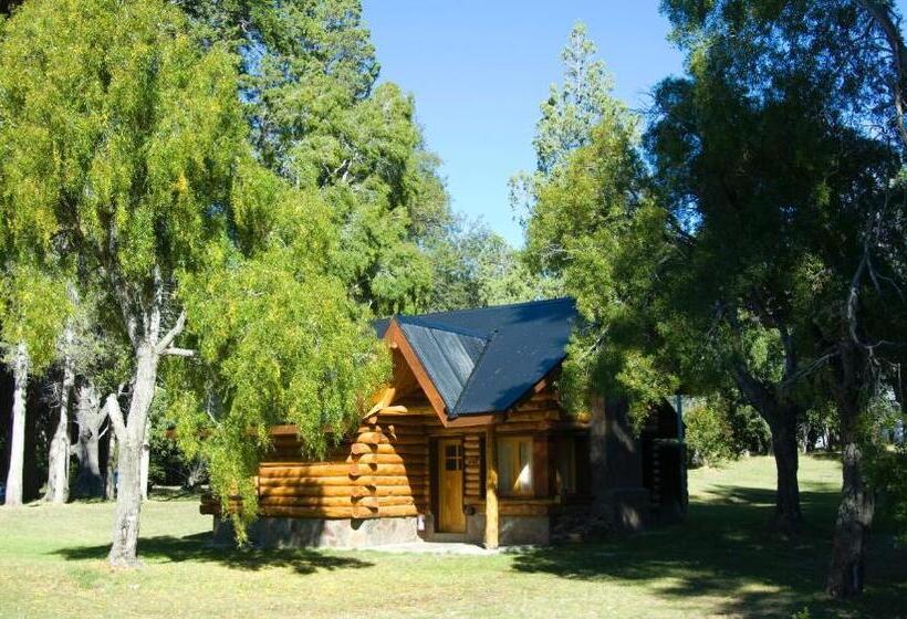 بنجلو قياسى, Futalaufquen Hosteria