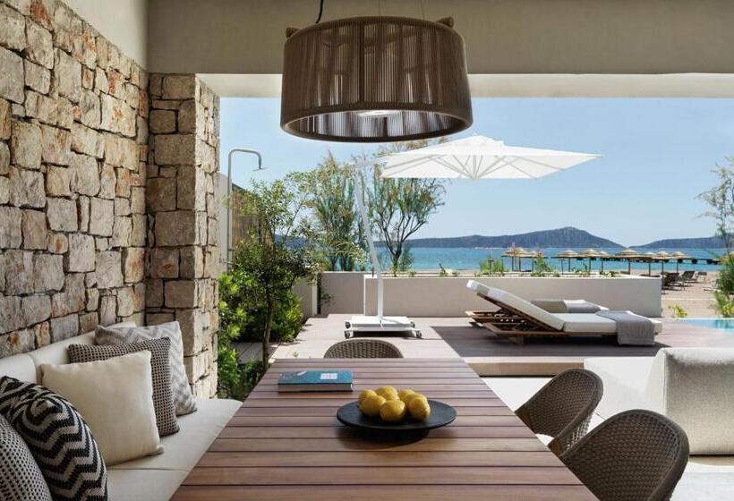 מיטת קינג בסוויטה, W Costa Navarino