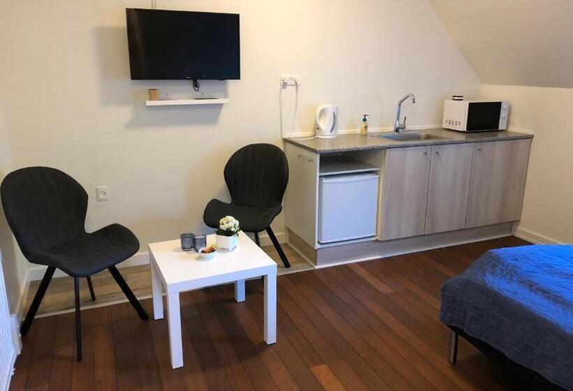バス共有のスタンダードルーム, Holmegaarden B & B K