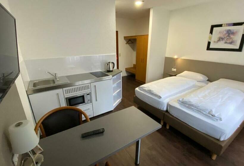 스탠다드 룸 주방구비, Am Schillerplatz