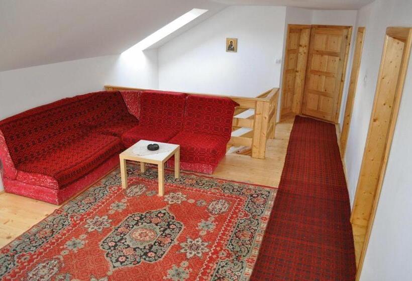 스탠다드 트리플 룸, Pensiunea Maria