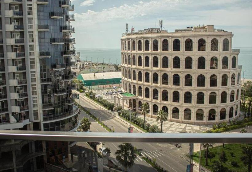 اتاق راحتی سه تخته, Rock Hotel First Line