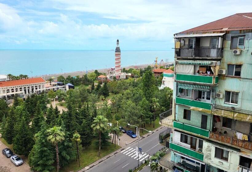 آپارتمان 1 خوابه با بالکن, Rock Hotel First Line