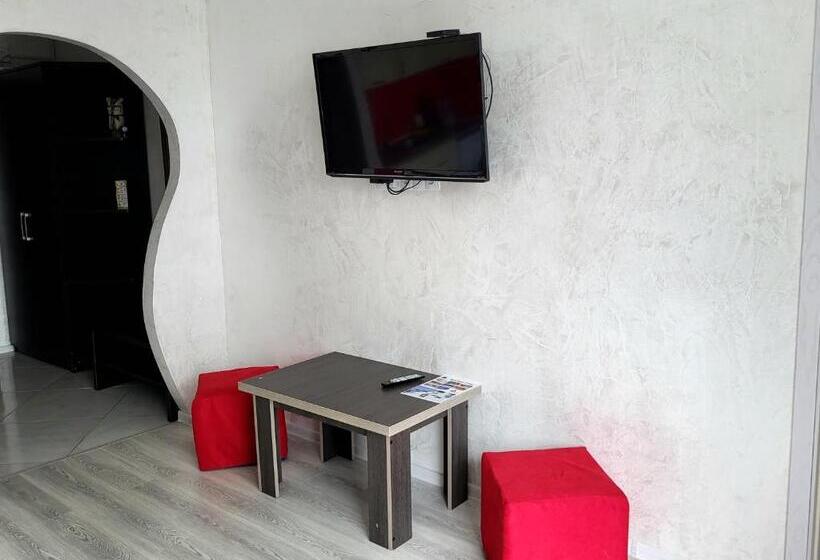آپارتمان 1 خوابه با بالکن, Rock Hotel First Line