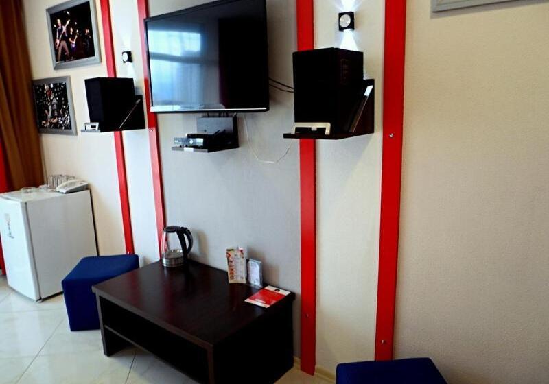 اتاق استاندارد, Rock Hotel First Line